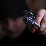 На Волині оштрафували директора-іноземця за хуліганство зі зброєю: суд врахував донат у 250 тисяч гривень для ЗСУ