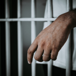За доведення 13-річного сина до самогубства 65-річного волинянина засудили на вісім років