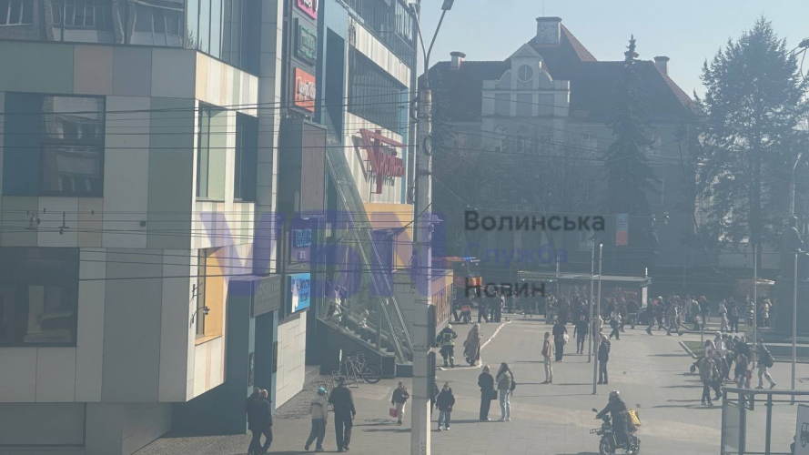 Людей вивели на вулицю: в РЦ «Промінь» у Луцьку - пожежа