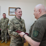 Троє волинських прикордонників отримали державні нагороди за героїзм на передовій