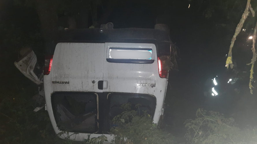 Смертельна аварія на Волині: авто в'їхало у стовп