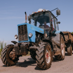 17 тисяч штрафу та рік без прав: судили волинянина, який п'яним керував трактором