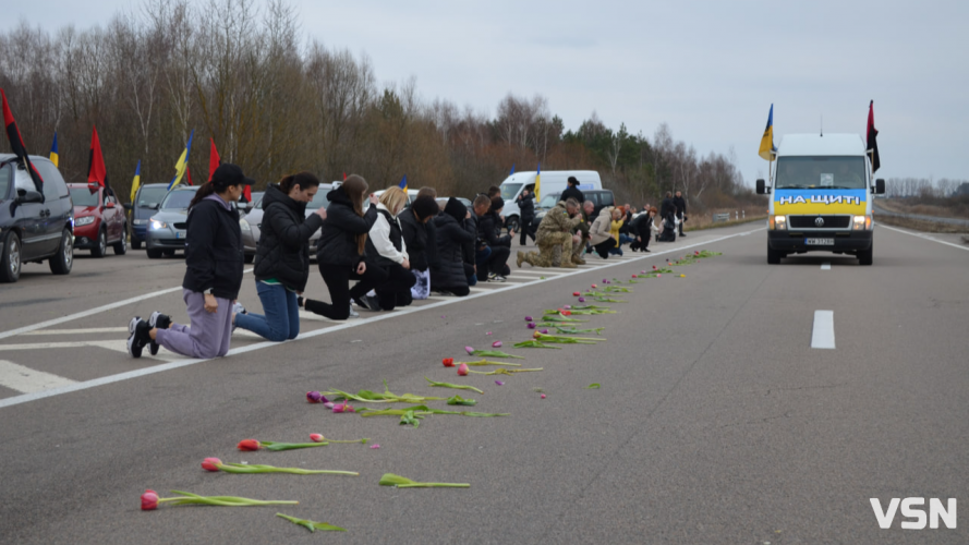 І небо плакало за ним: «на щиті» повернувся додому 23-річний Герой з Волині Віталій Забродський