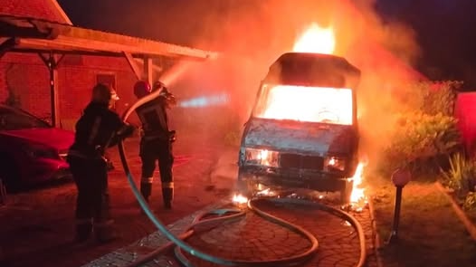 У Ковелі вщент згорів мікроавтобус
