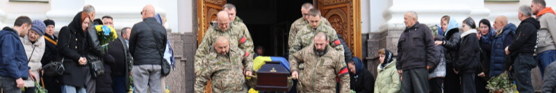 У Луцьку попрощалися з Героєм Вадимом Смірновим, який понад рік вважався зниклим безвісти