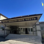 Лаялася та погрожувала вчителям: на Волині затримали жінку після конфлікту в ліцеї