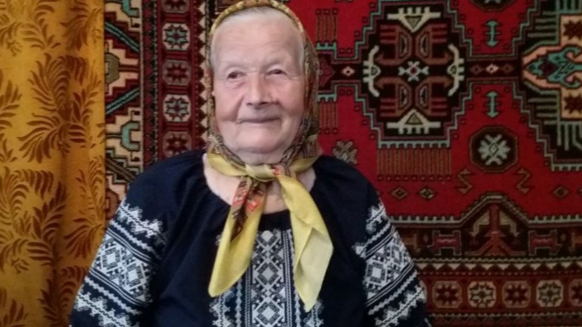 91-річна бабуся з Волині щодня молиться за воїнів і невтомно піклується про свою родину