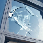 Скандал у селищі на Волині: за прогули та витівки сина-порушника судили його батька