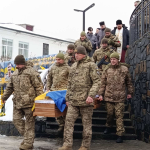 На Волині в останню земну дорогу захисника України, який загинув на фронті близько двох років тому