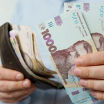 В Україні зростають зарплати: хто й скільки отримує у 2025 році та кого бронюють