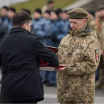 471 добу без ротації: бойовий медик Сергій Тищенко отримав звання Героя України