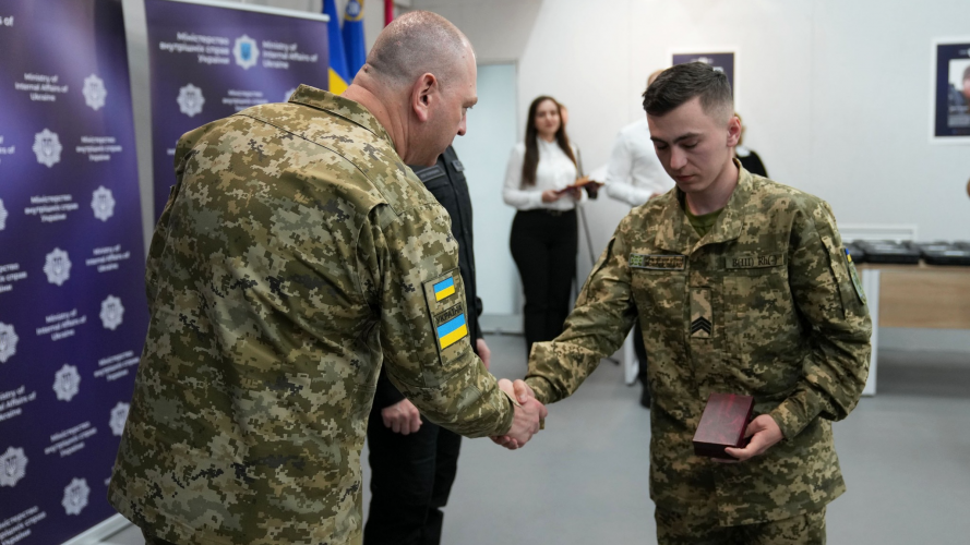 Били ворога на Донеччині й Харківщині: волинські прикордонники отримали нагороди з рук міністра