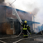 На Волині під час пожежі у будинку постраждала жінка