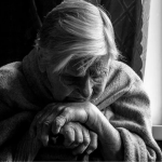 На Волині матір трьох дітей побила жінку похилого віку: як покарали винуватицю