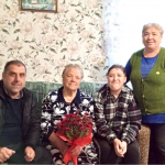 Досі не сидить без діла: у громаді на Волині вітали довгожительку