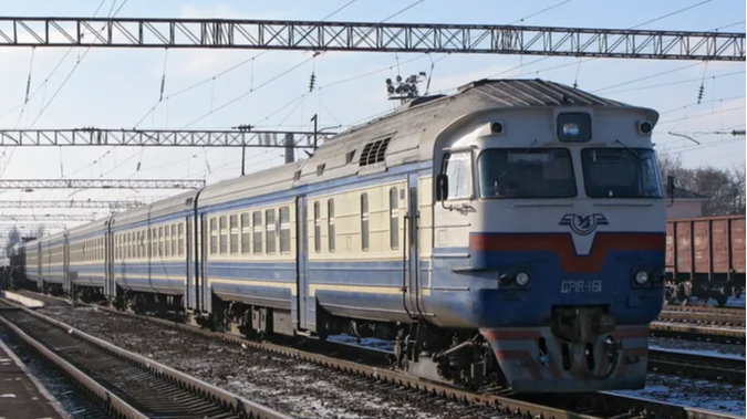 Укрзалізниця не скасовуватиме рух двох приміських поїздів на Волині