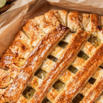 Домашній пісочний яблучний пиріг: смачний і дуже ароматний