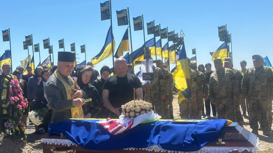 Не встиг створити сім’ю: на Волині в останню земну путь провели 28-річного Героя Миколу Шевчука
