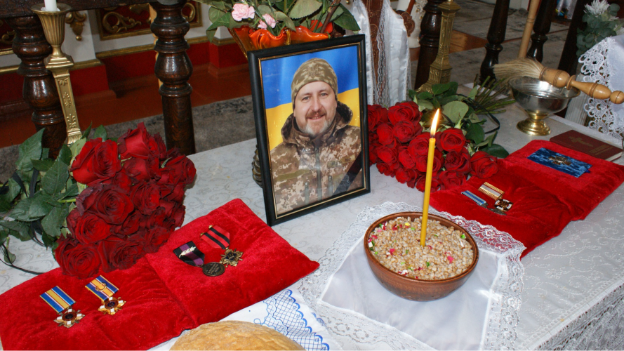 Навіки 44: на Волині попрощалися з Героєм Анатолієм Репшем