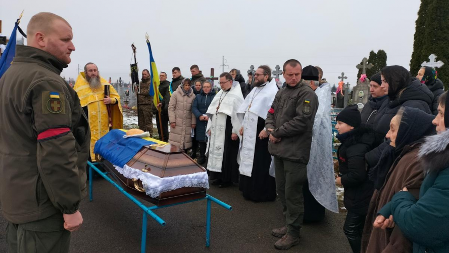 Місяць вважався безвісти зниклим: на Волині попрощалися із загиблим гранатометником Миколою Міськом. Фото