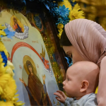 Як правильно вшановувати ікони в храмі: прості правила, про які часто забувають