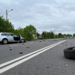 У пасажира – переломи кісток: на Волині п'яний водій в’їхав в електроопору