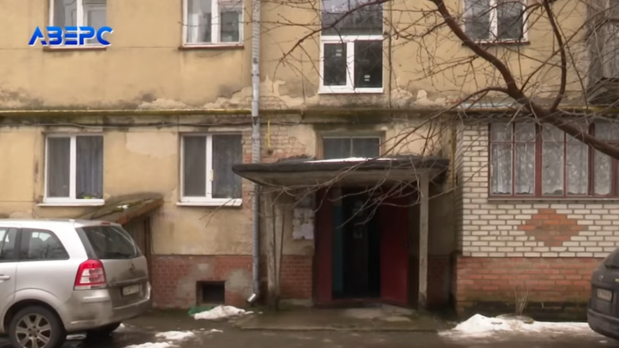 У Луцьку чоловік випав з вікна четвертого поверху