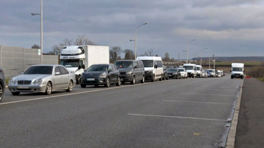 На Волині фіксують пожвавлення руху на кордоні з Польщею