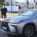 У Луцьку водійка Lexus збила жінку на пішохідному переході: постраждалу госпіталізували
