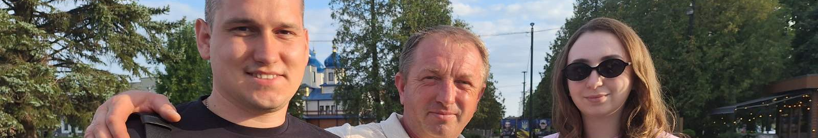 Весільна традиція перетворилась на допомогу ЗСУ: молодята з Волині зібрали 30 тис. грн і передали на потреби бійцям