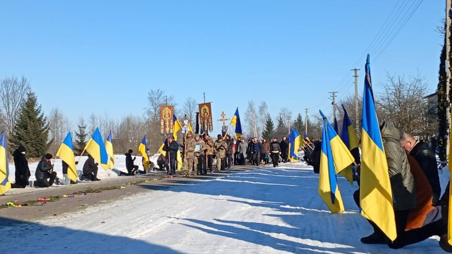 320 днів вважався зниклим безвісти: на Волині в останню путь провели Героя Ігоря Бурка