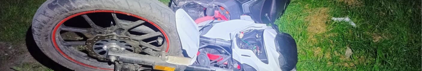 На Волині 14-річний мотоцикліст в'їхав у легковик: двоє підлітків у лікарні