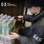 У Луцьку судитимуть виробника фальсифікованого алкоголю: вдома виготовляв «горілку» і «коньяк»