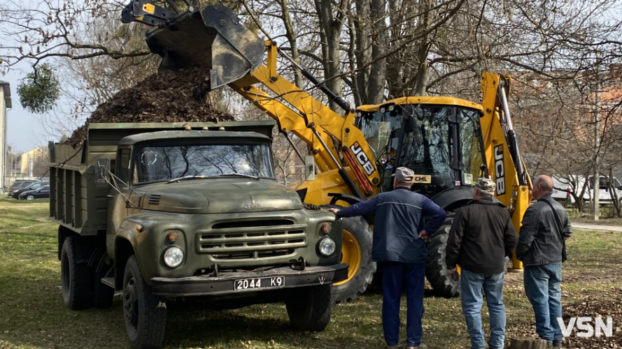 У Володимирі триває загальноміська толока