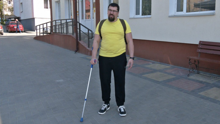 «Буду знову вчитися ходити», – доброволець з Волині, який втратив частину ноги, про життя з протезом