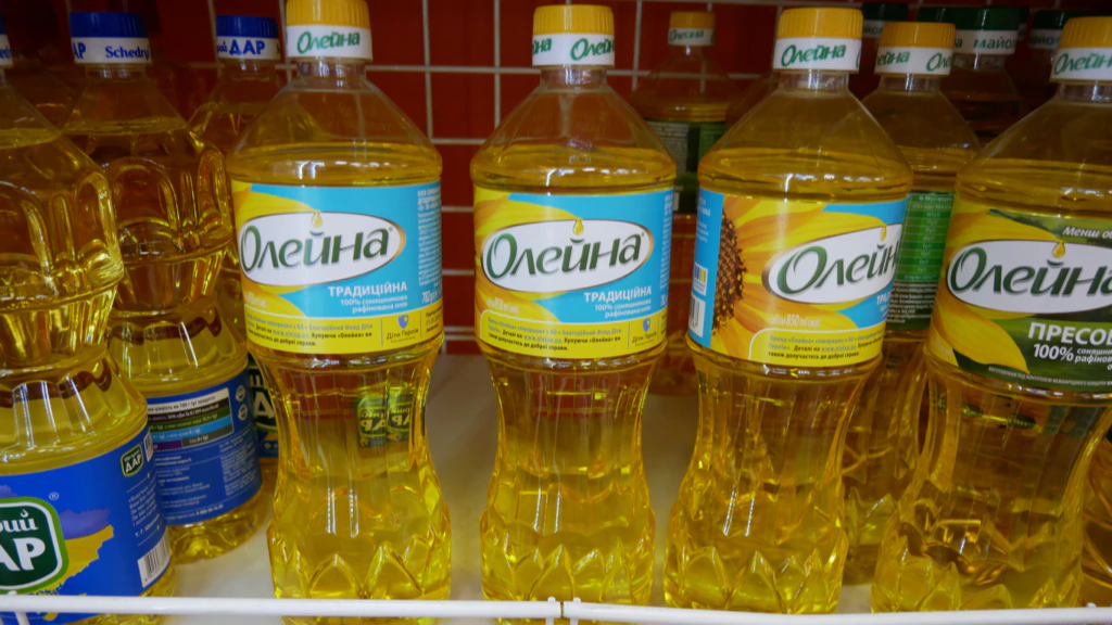Олія - як золото: які ціни на популярний товар у магазинах міста на Волині
