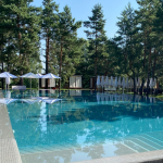 Басейни біля Луцька 2026: де поплавати та скільки коштує відпочинок