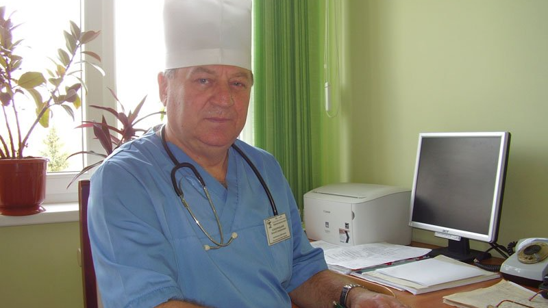 заслужений лікар України Євген Комарницький