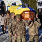 Без батька залишилися п'ятеро дітей: на Волині в останню путь провели Героя, який вважався безвісти зниклим