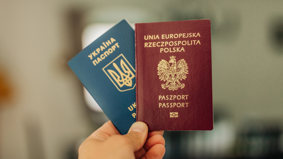 Хто з українців не зможе отримати польське громадянство: ключові умови та обмеження