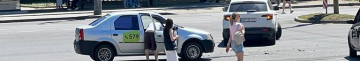 Проїхав на червоне: у Луцьку сталася ДТП за участю таксі та Nissan