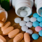 На Волині неповнолітня потрапила в лікарню з отруєнням ліками: судили батька дівчини