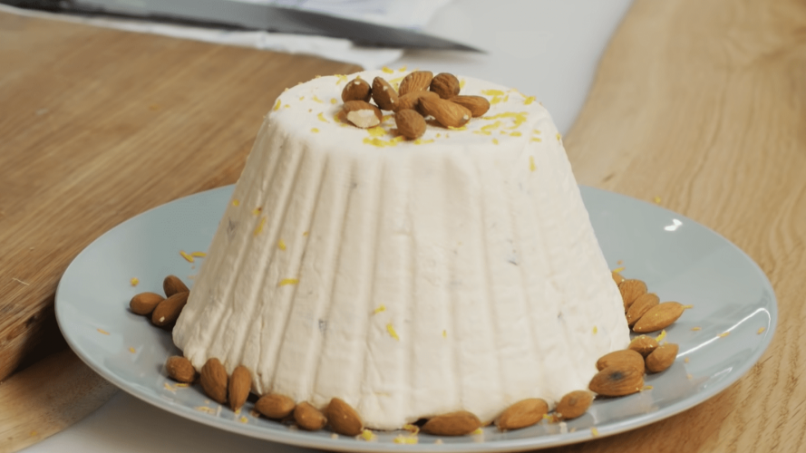 Як приготувати сирну паску за 30 хвилин на Великдень