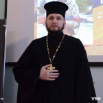 «Ми не полишені»: священник з Луцька про Стрітення, свічку і світло віри в час війни