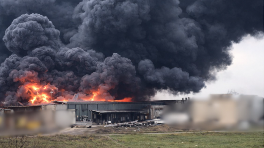 Кому належать склади, пошкоджені внаслідок повітряної атаки на Луцьк
