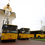 Дев’ять громад Волині отримали нові інклюзивні шкільні автобуси