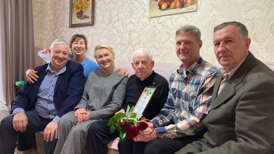 90 років мудрості: на Волині привітали довгожителя