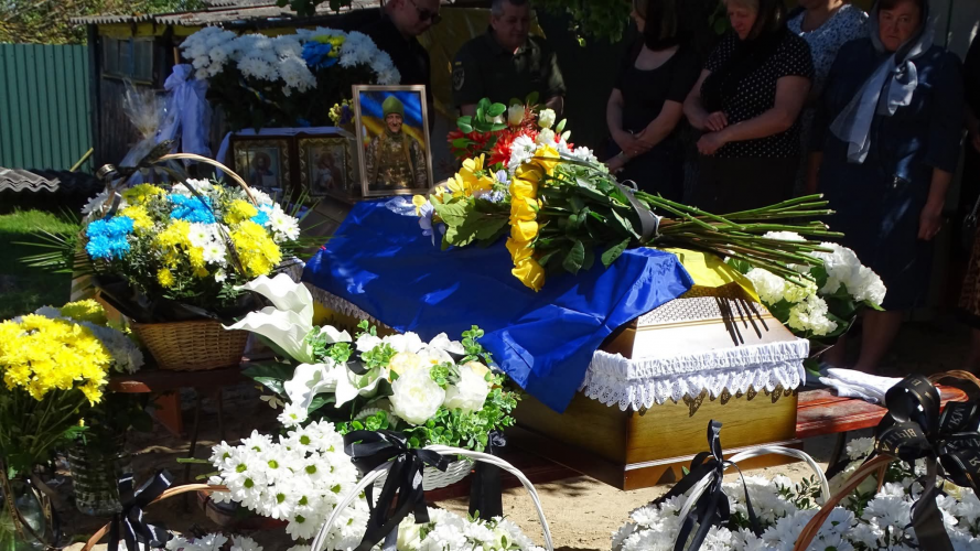 Загинув у Куп’янському районі внаслідок ворожого обстрілу: на Волині поховали Героя Олега Ковальчука