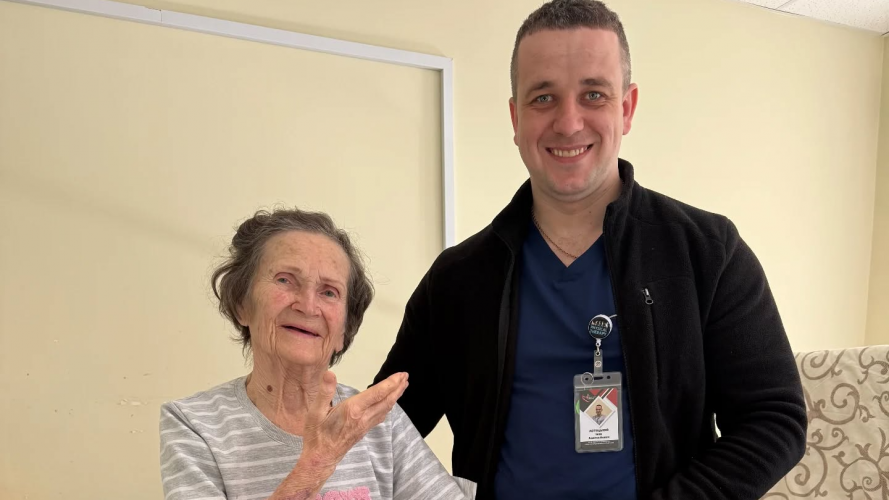 У лікарі на Волині 92-річну пацієнтку за тиждень поставили на ноги після складного перелому