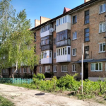 Без ремонту понад 60 років: у Луцьку приводять до ладу прибудинкову територію в Привокзальному районі
